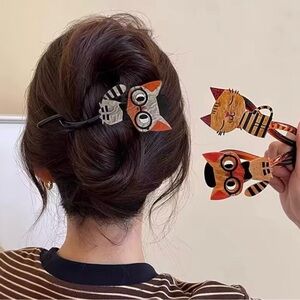 Cute Acrylic Cartoon Cat Twist Hair Clip